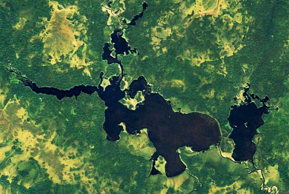 Спутниковая карта башкортостана в реальном времени высокого. Озеро большой Вагильский туман. Озеро большой Вагильский туман Свердловская область. Озеро малый Вагильский туман. Вагильский туман на карте.