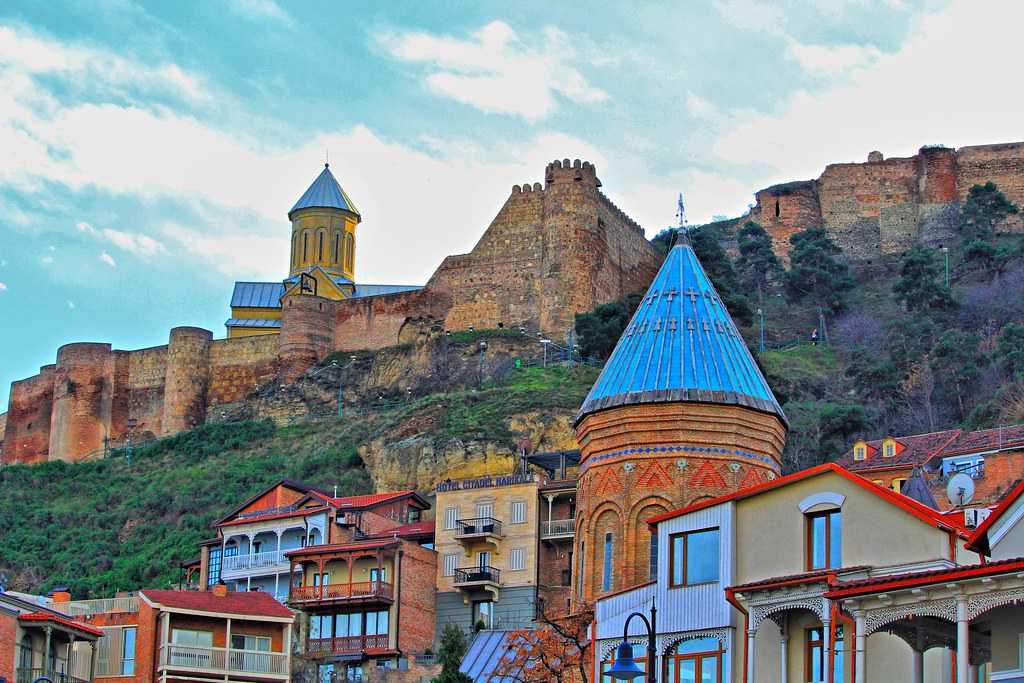 Тбилисский кремль — посещаем крепость нарикала