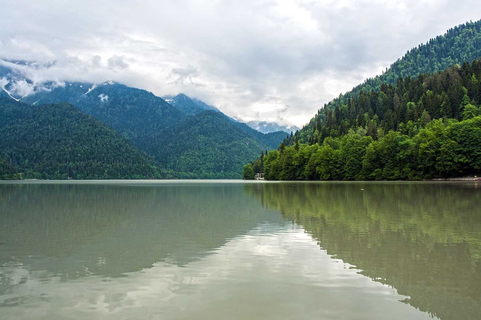 Озеро рица: удивительная драгоценность абхазии