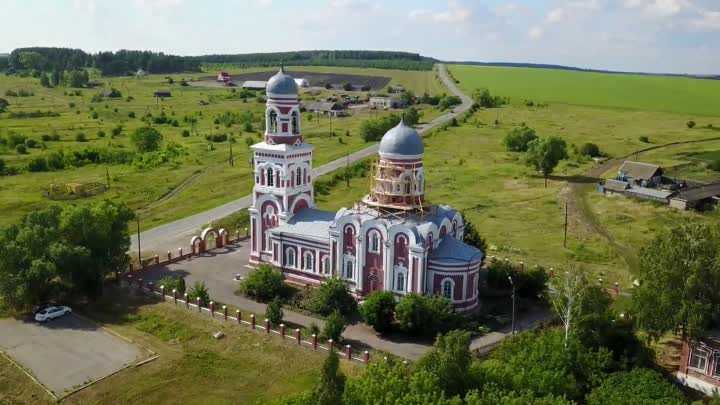 Павловка ульяновской. Храм Илюшкино Ульяновской области. Село Илюшкино Павловского района Ульяновской области. Илюшкино Павловский район Ульяновской области храм. Церковь села Илюшкино Павловского района Ульяновской области.